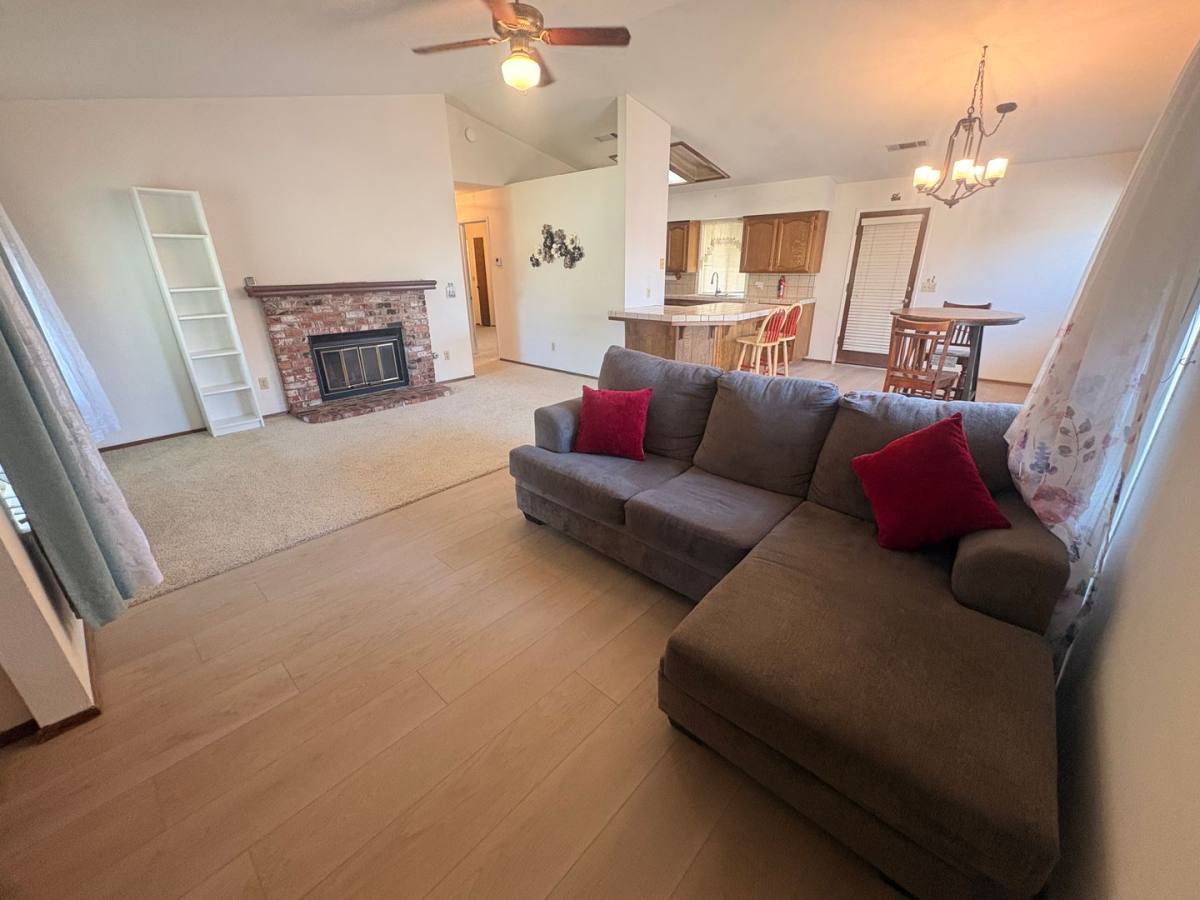 House for rent at 1253 Jamestown St, Tulare, CA 93274
