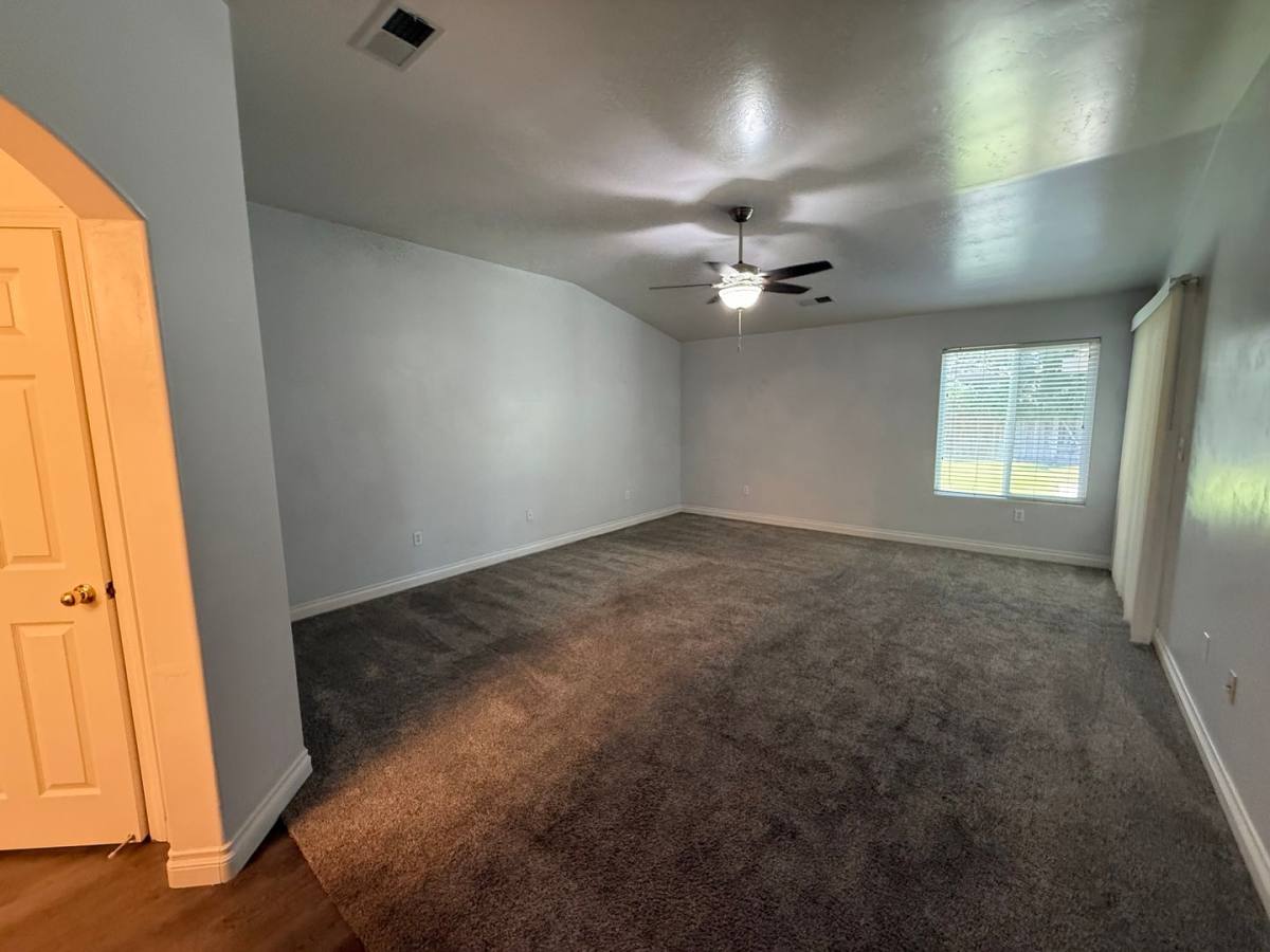 House for rent at 10919 Golden Valley Dr, Bakersfield, CA 93311