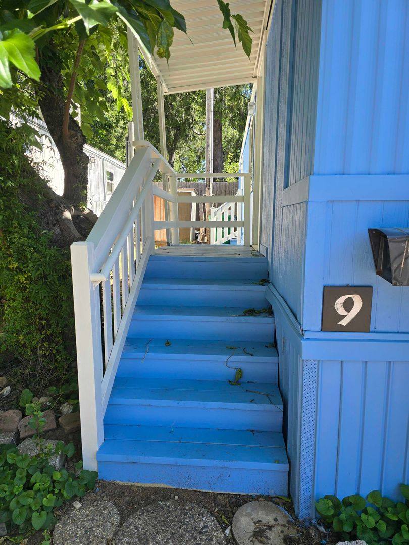 Apartment for rent at 639 Whiting St, Grass Valley, CA 95945