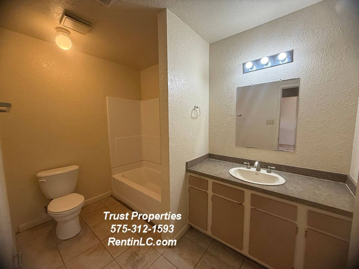 Apartment for rent at 472 Calle De Oro, Las Cruces, NM 88007