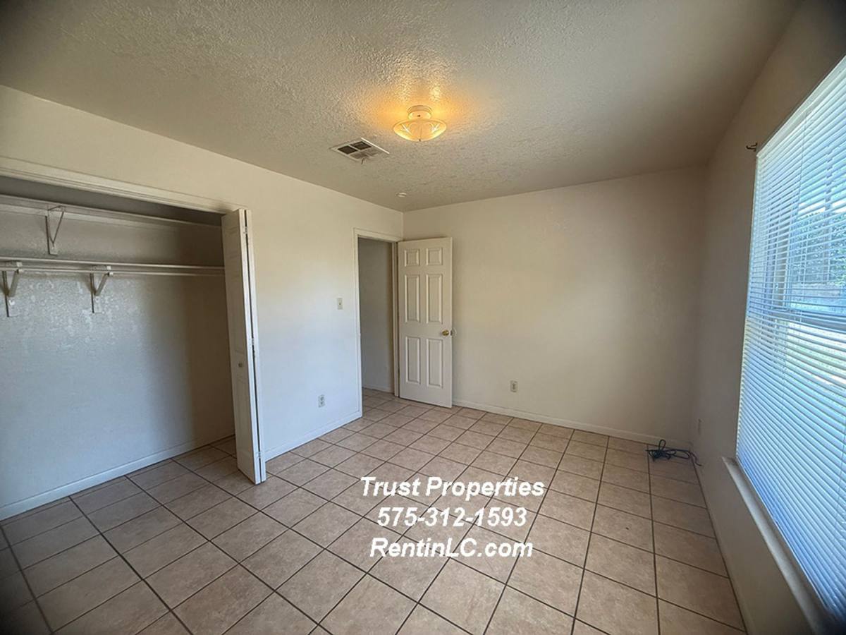 Apartment for rent at 472 Calle De Oro, Las Cruces, NM 88007