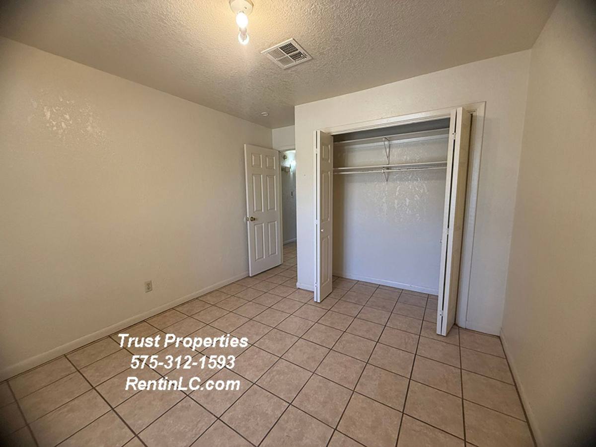 Apartment for rent at 472 Calle De Oro, Las Cruces, NM 88007