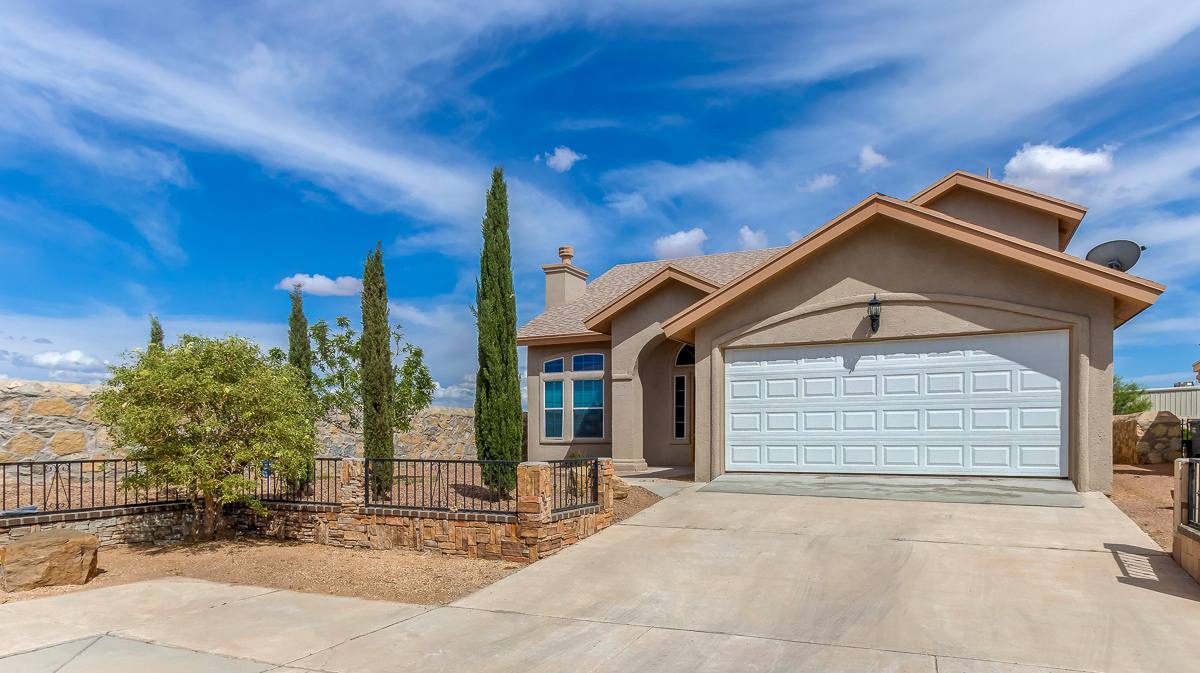 House for rent at 11976 Jim Webb Dr, El Paso, TX 79934