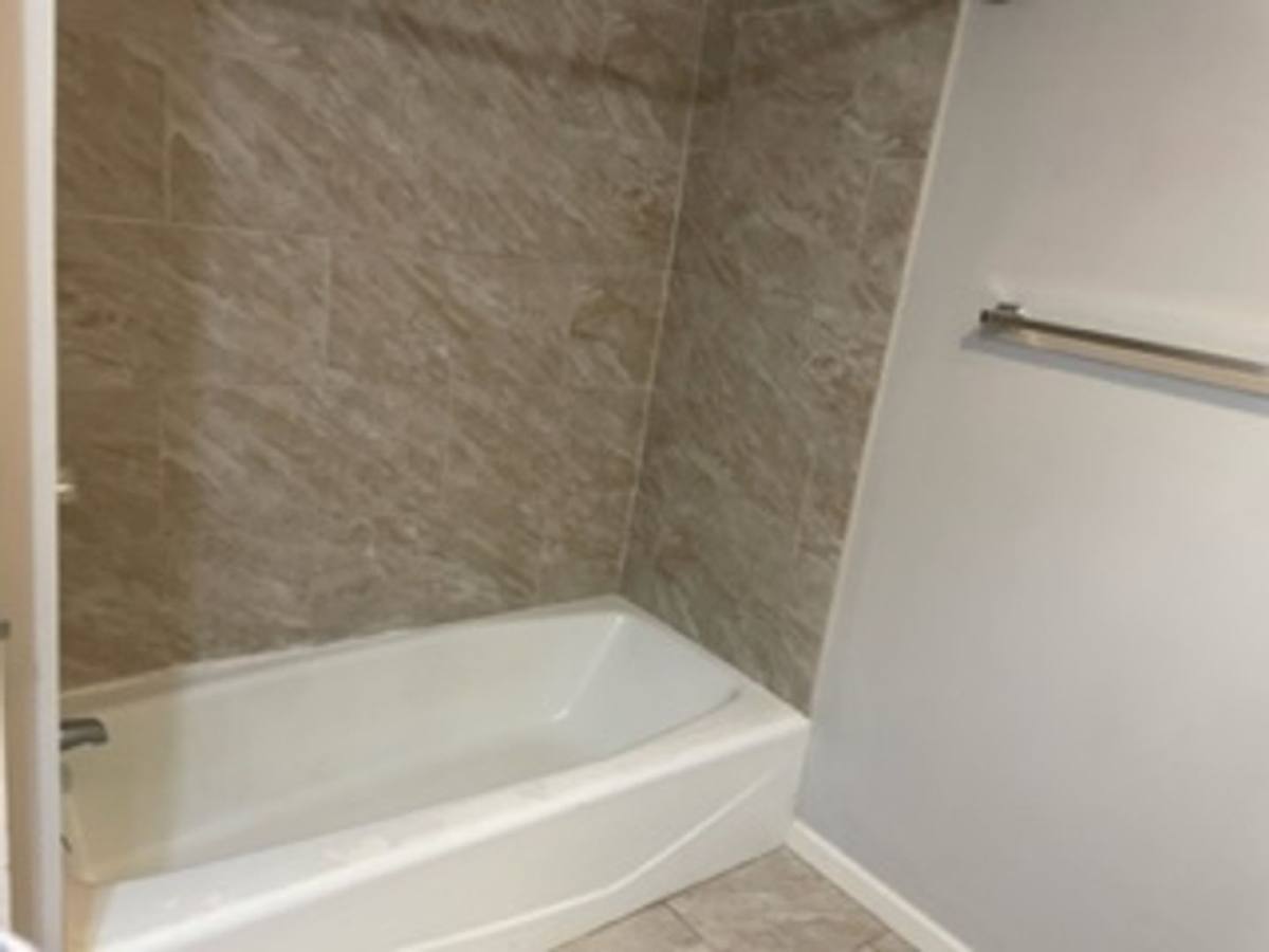 Townhouse for rent at 327 NW Gibson Rd, Lees Summit, MO 64063