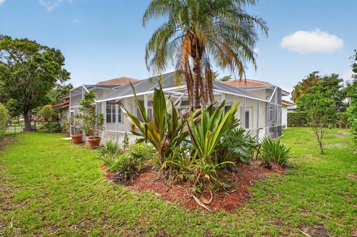 House for rent at 10251 NW 62nd Dr, Pompano Beach, FL 33076