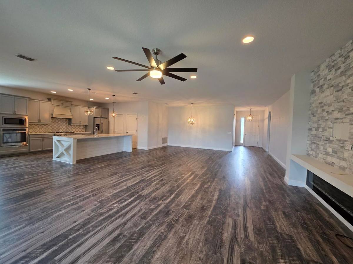 House for rent at 305 Drayton Ave, Davenport, FL 33837