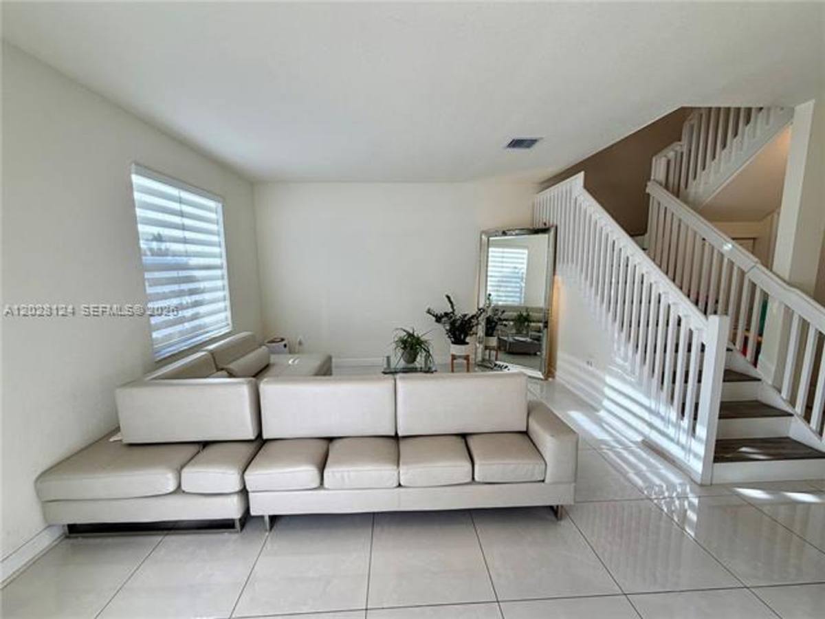 Townhouse for rent at 11445 W 33rd Lane, Hialeah, FL 33018