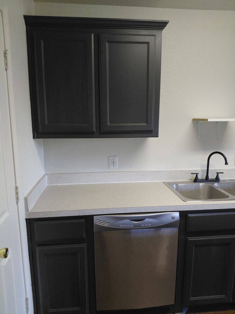 House for rent at 1561 Greenwood Rd, Weatherford, TX 76088