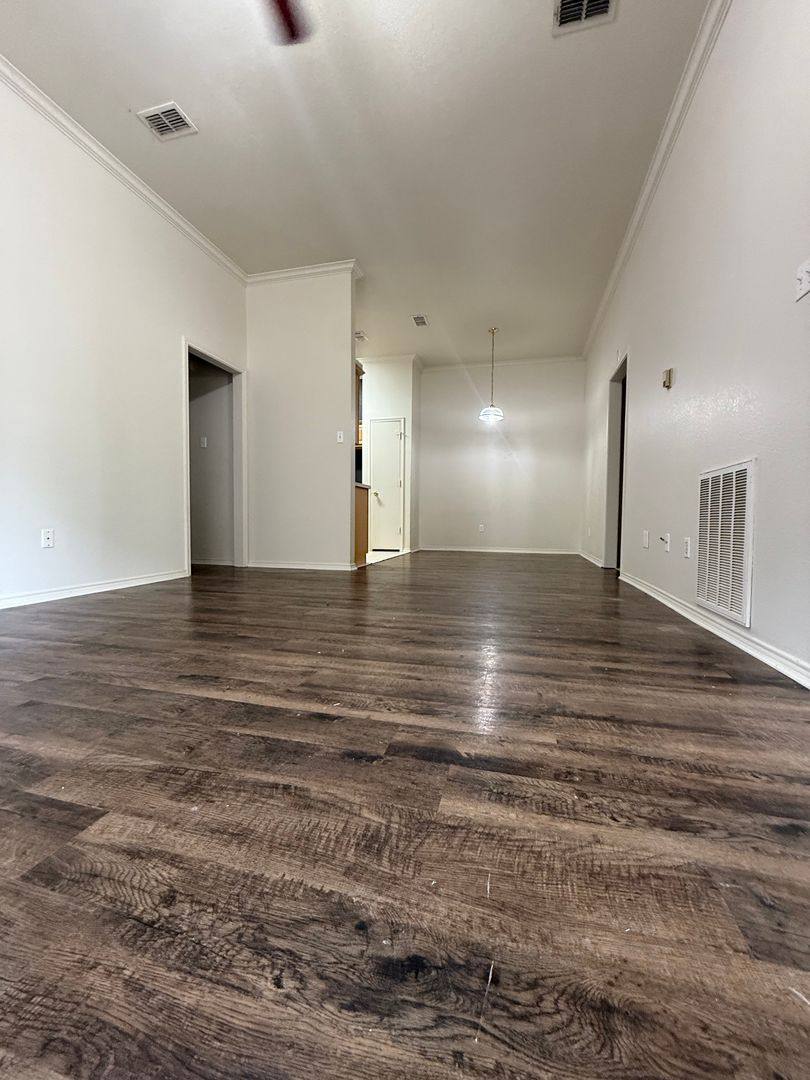 Townhouse for rent at 217 Rentz Place Cr, Weatherford, TX 76086