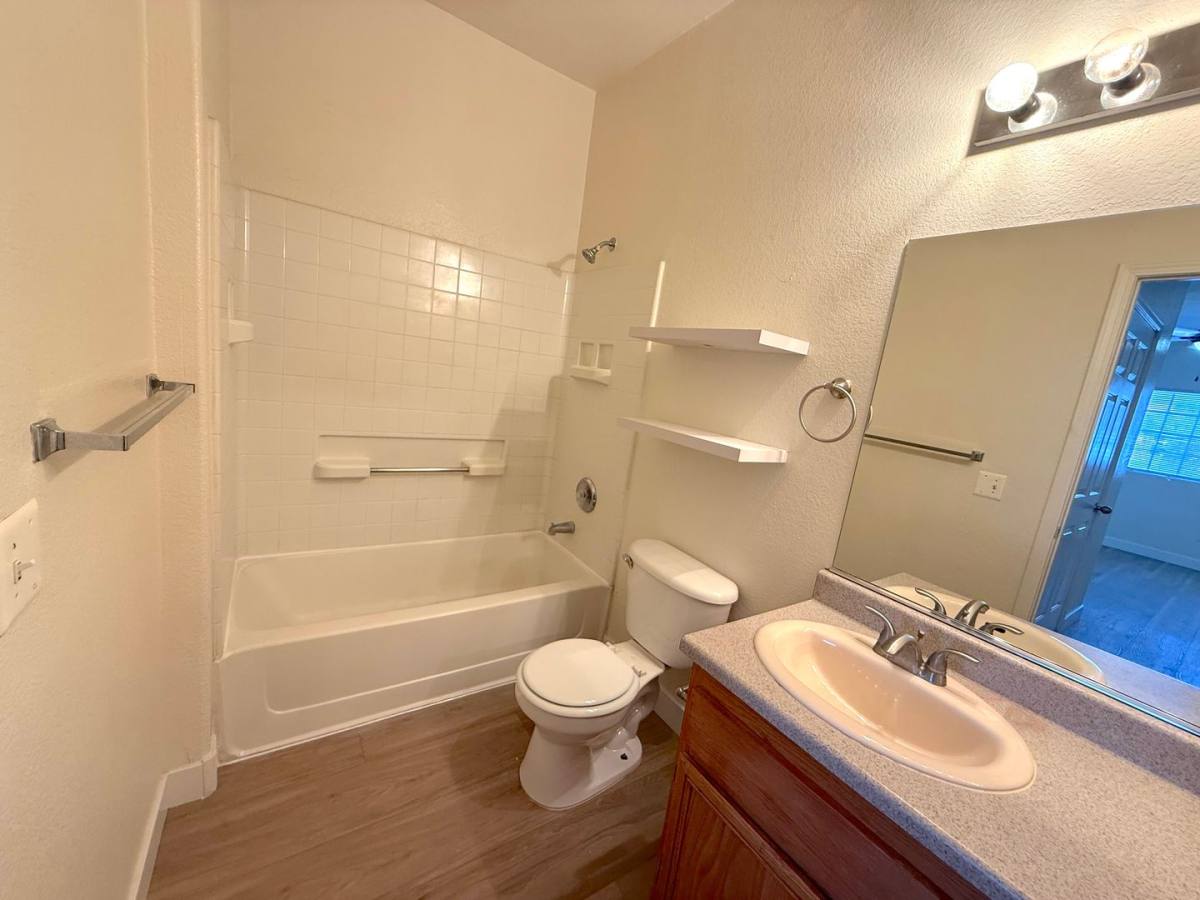 Apartment for rent at 4730 E Craig Rd, Las Vegas, NV 89115