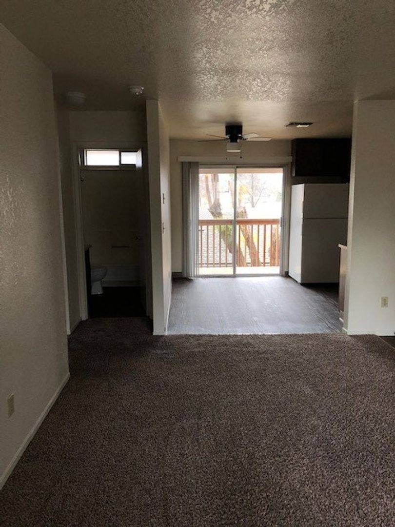 Apartment for rent at 1118 & 1120 Layton Rd, Redding, CA 96002