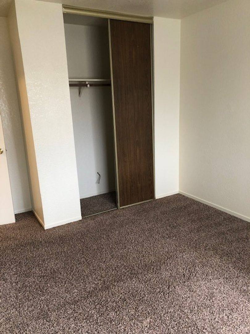 Apartment for rent at 1118 & 1120 Layton Rd, Redding, CA 96002