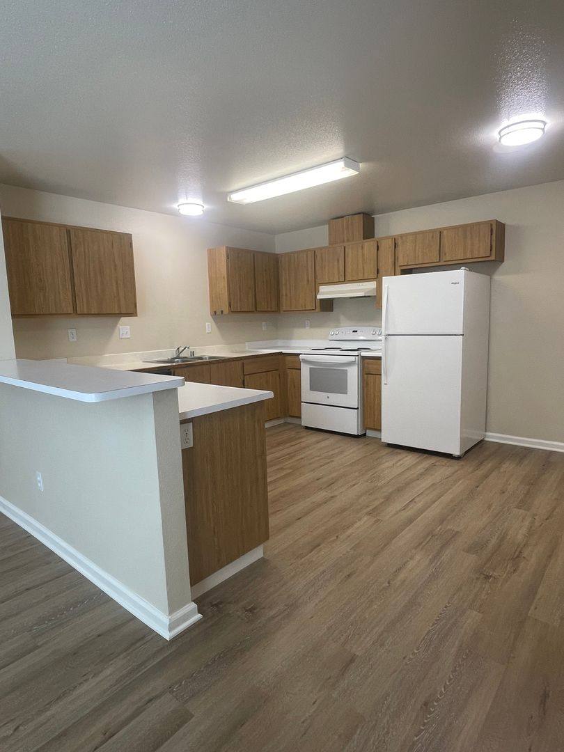 Apartment for rent at 802 Cally Court, Redding, CA 96003