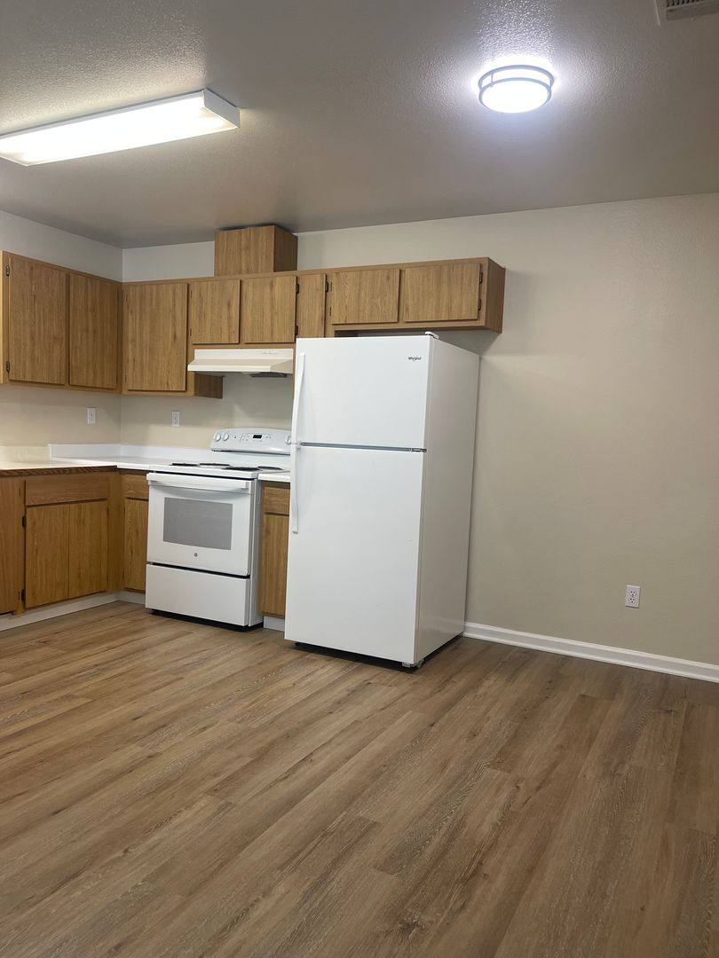 Apartment for rent at 802 Cally Court, Redding, CA 96003
