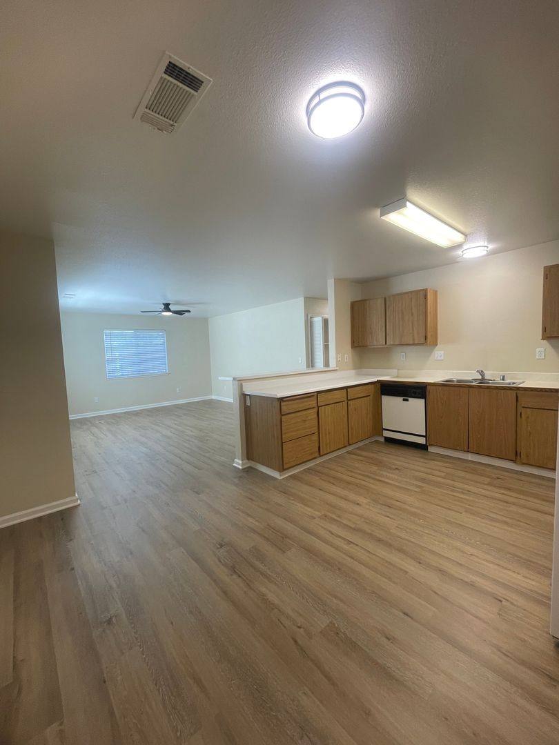 Apartment for rent at 802 Cally Court, Redding, CA 96003
