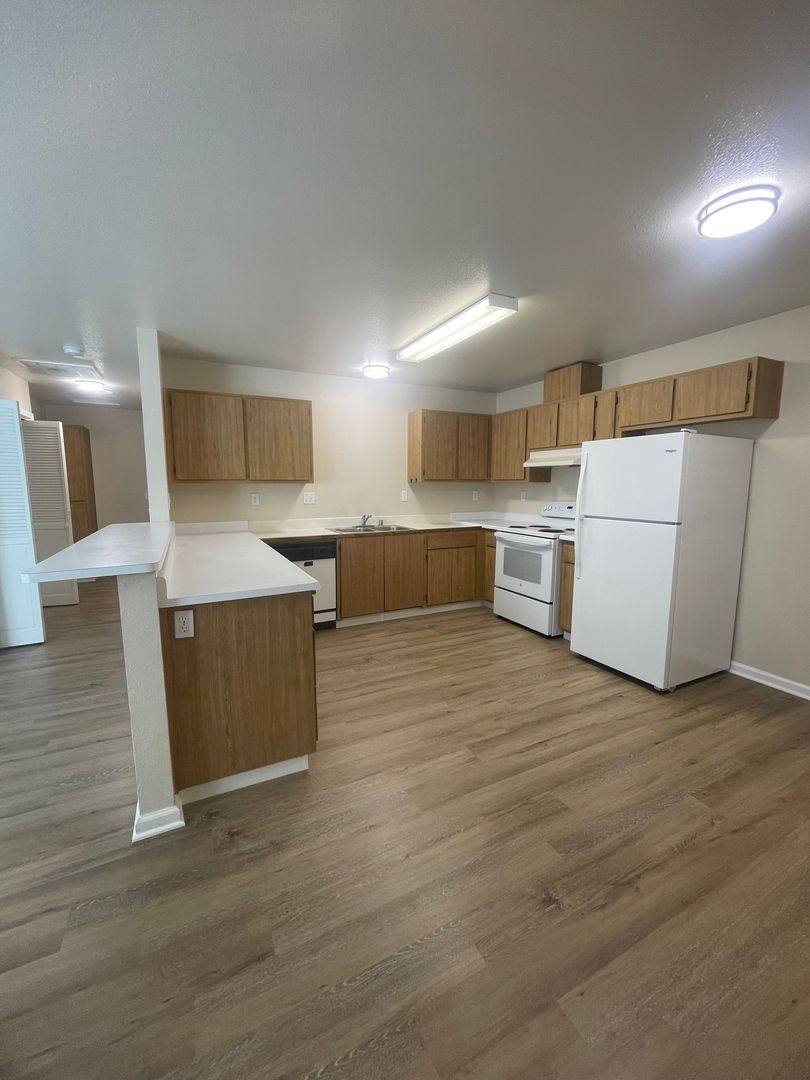Apartment for rent at 802 Cally Court, Redding, CA 96003