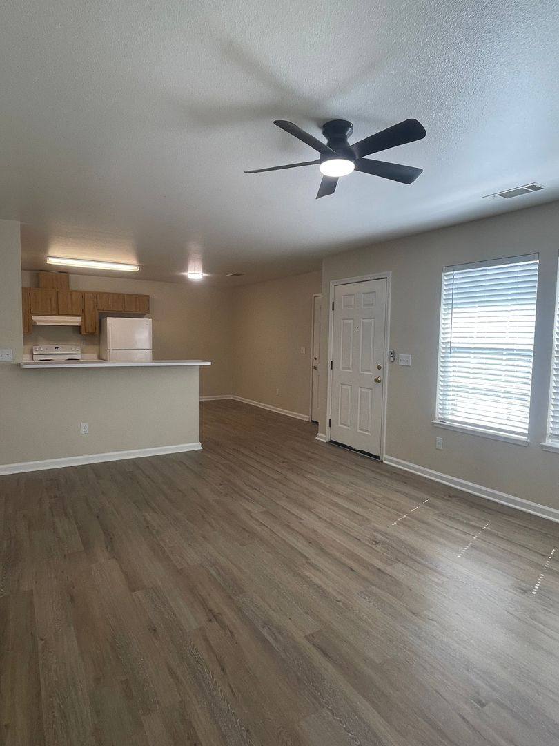 Apartment for rent at 802 Cally Court, Redding, CA 96003