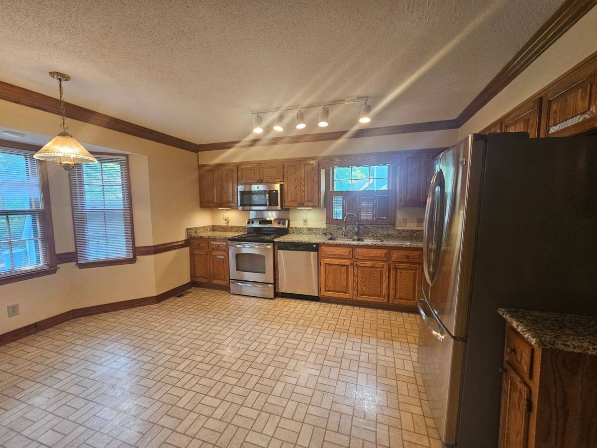House for rent at 250 Lofton Dr, Fayetteville, NC 28311