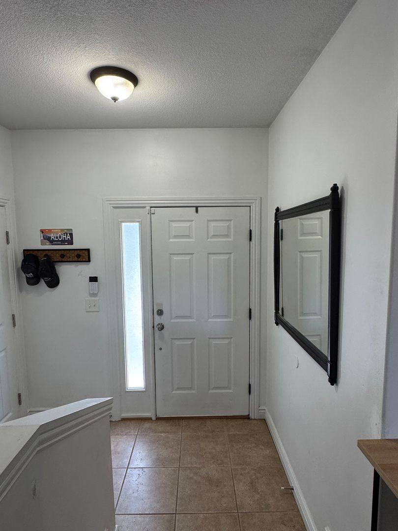 Apartment for rent at 828 Fossilridge Dr, Manhattan, KS 66503