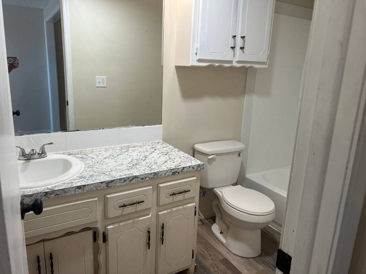 Apartment for rent at 200 E Downing, Tahlequah, OK 74464