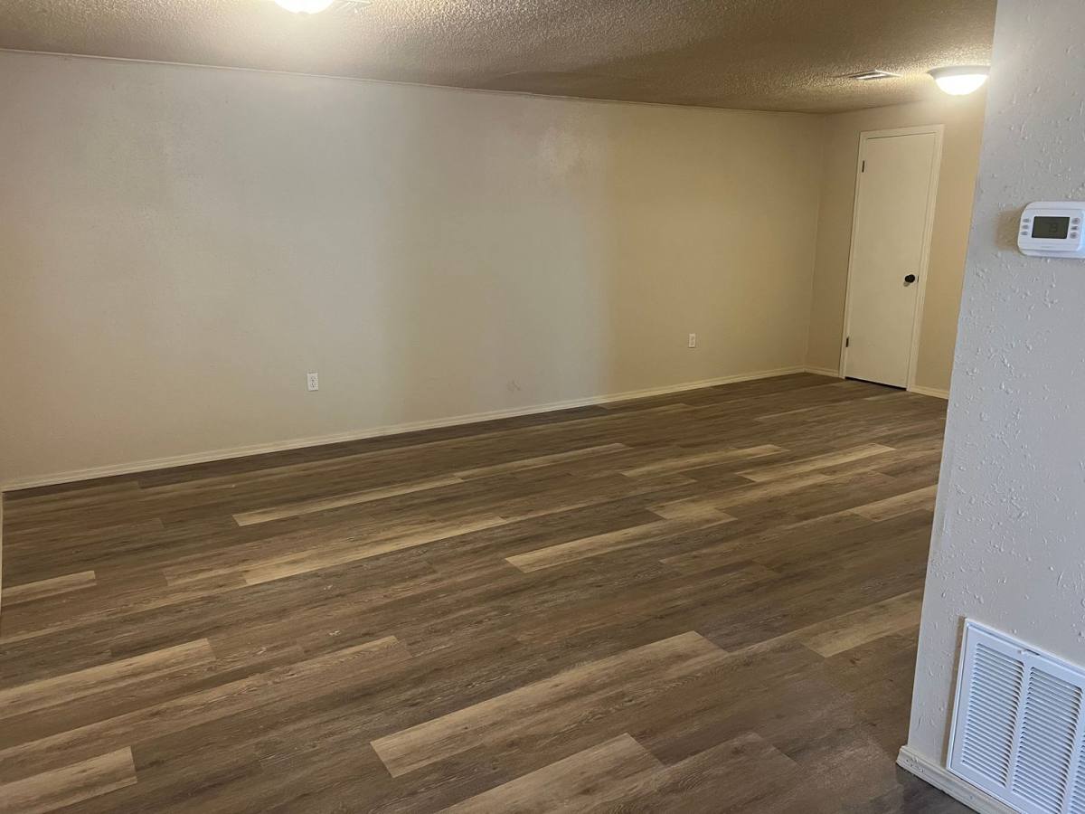 Apartment for rent at 200 E Downing, Tahlequah, OK 74464