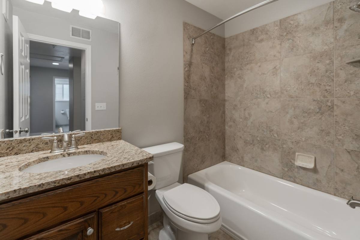 Condo for rent at 935 N University Ave, Provo, UT 84604