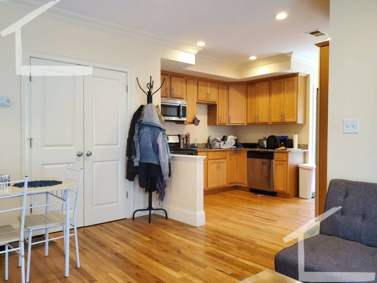 House for rent at 23 Lothrop St #2, Brighton, MA 02135