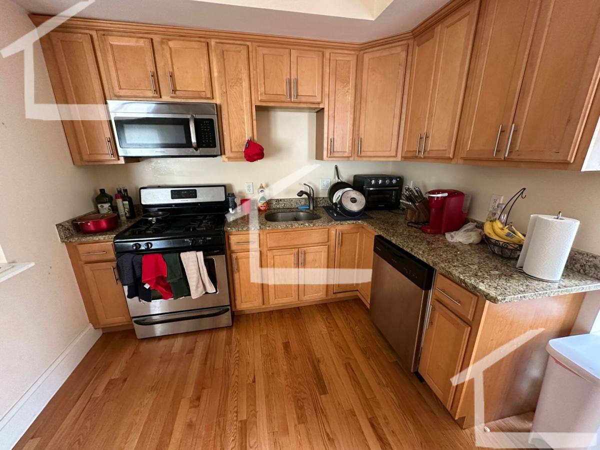 House for rent at 23 Lothrop St #2, Brighton, MA 02135