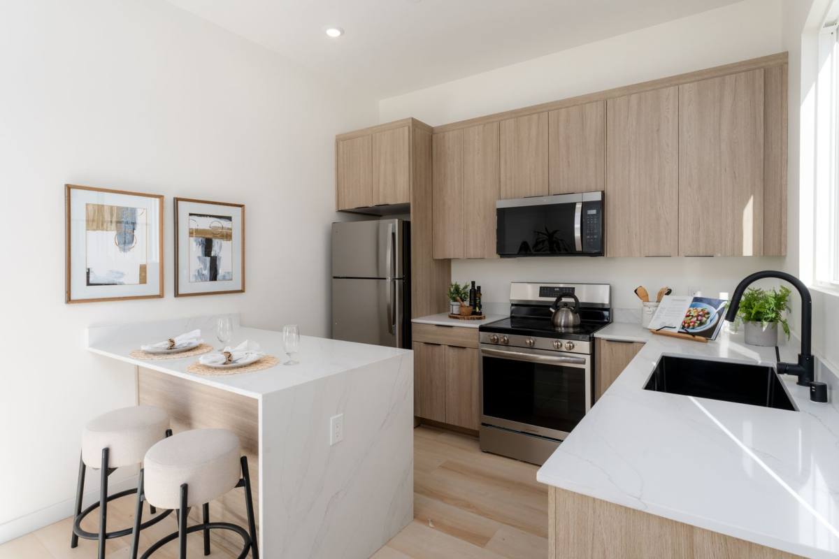 Apartment for rent at 4603 - 4611 Almayo Ave, San Diego, CA 92117