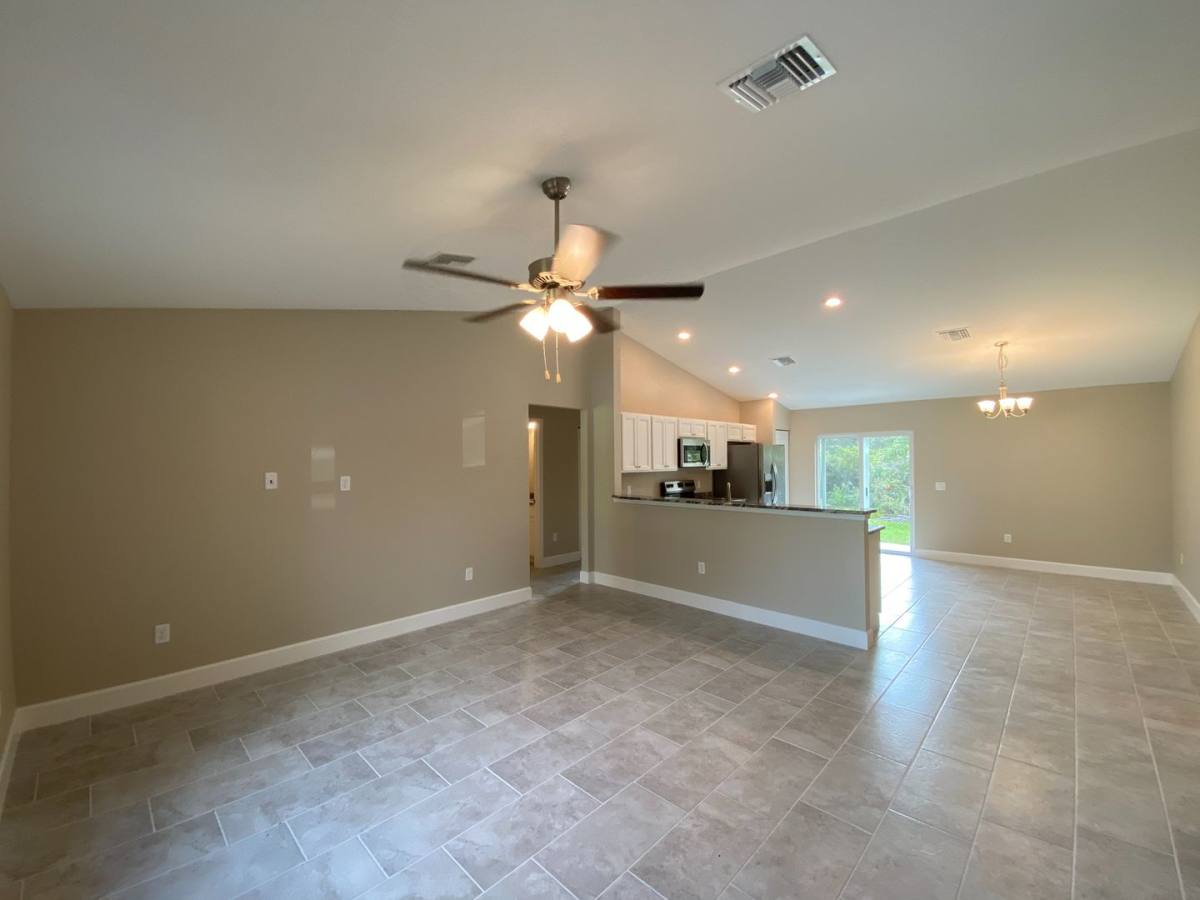 House for rent at 3011 SW 140th Loop, Ocala, FL 34473
