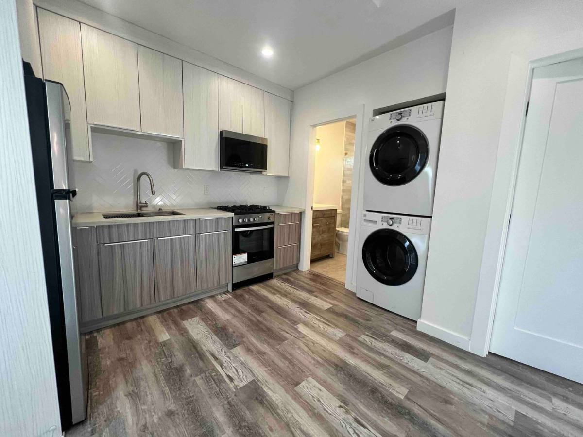 Apartment for rent at 8045 Darby Ave, Reseda, CA 91335