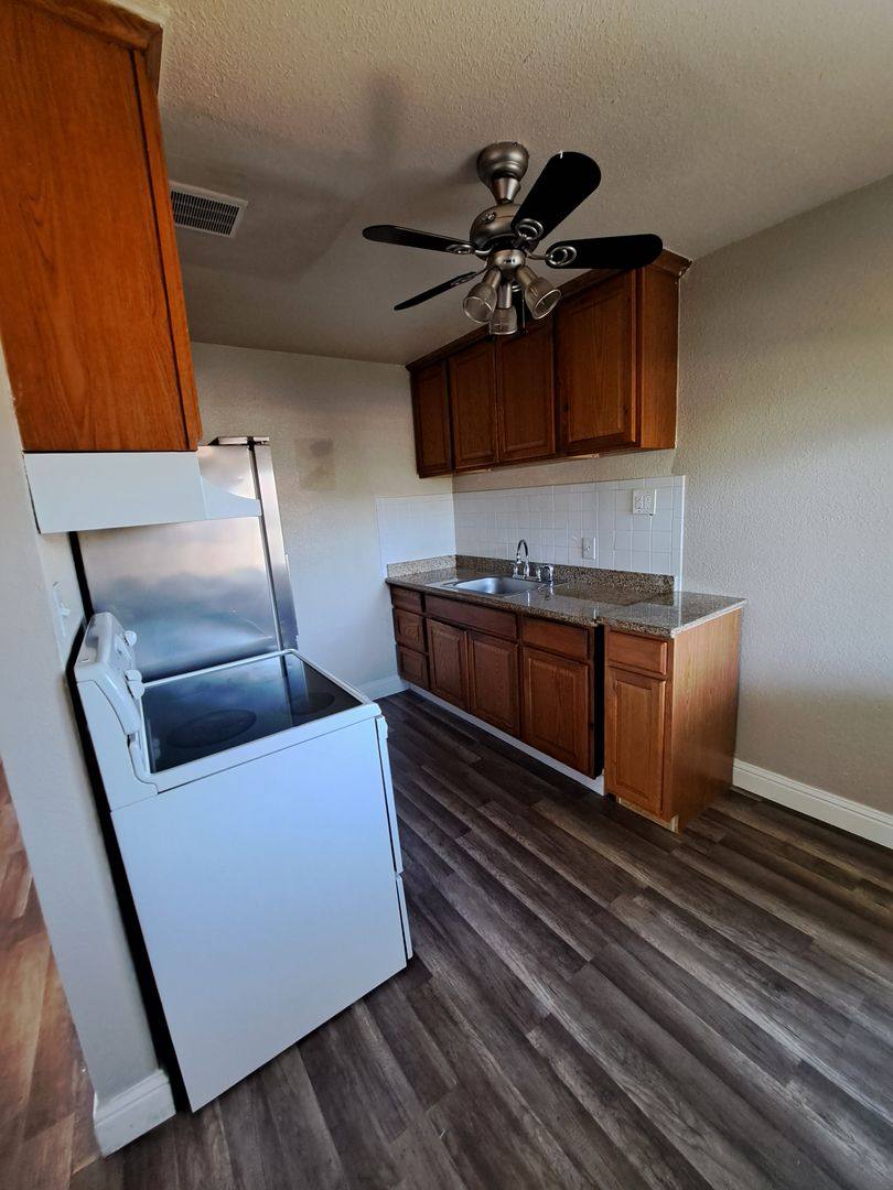 Apartment for rent at 207 Brown St, Vacaville, CA 95688
