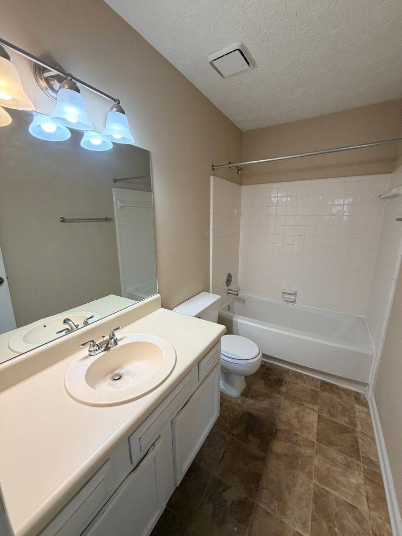 Townhouse for rent at 2836 New S Dr, Marietta, GA 30066
