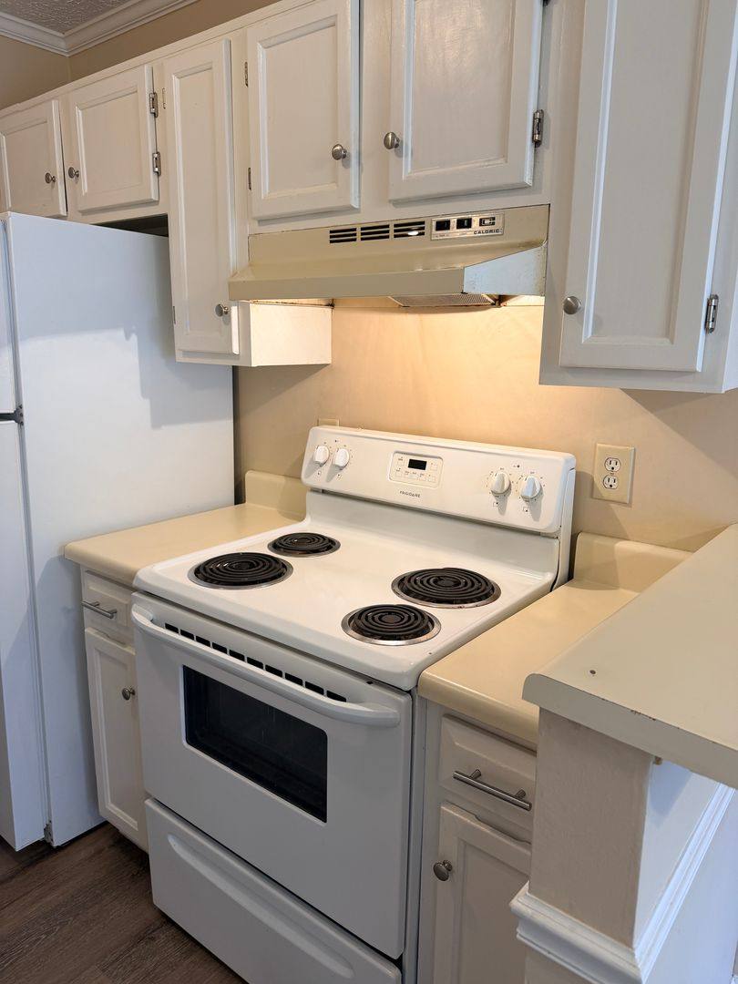 Townhouse for rent at 2836 New S Dr, Marietta, GA 30066