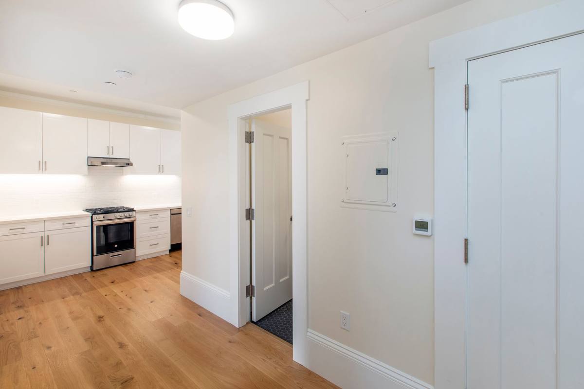 Apartment for rent at 3525 17th St, San Francisco, CA 94110