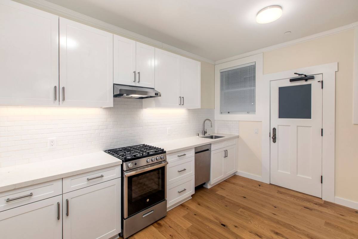 Apartment for rent at 3525 17th St, San Francisco, CA 94110