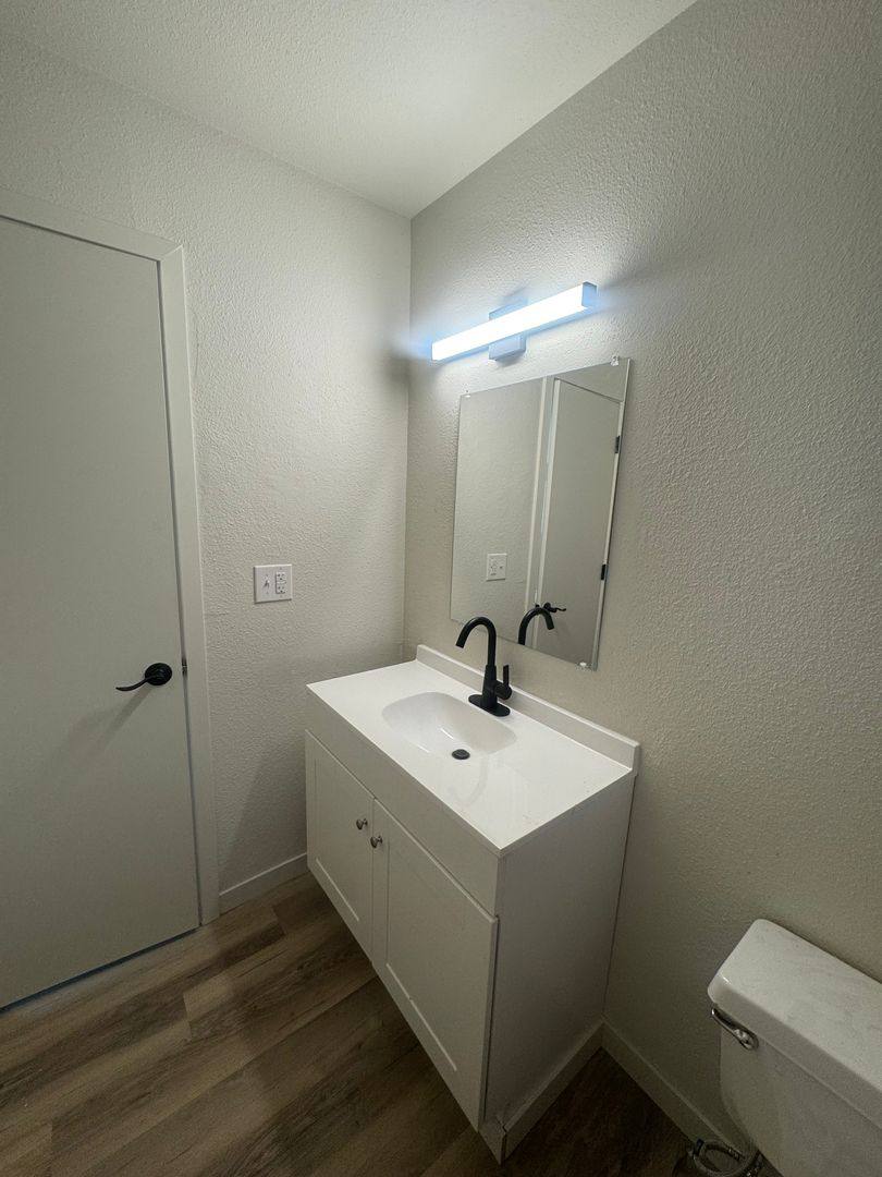 Apartment for rent at 140 Masonic Ave, Redding, CA 96003
