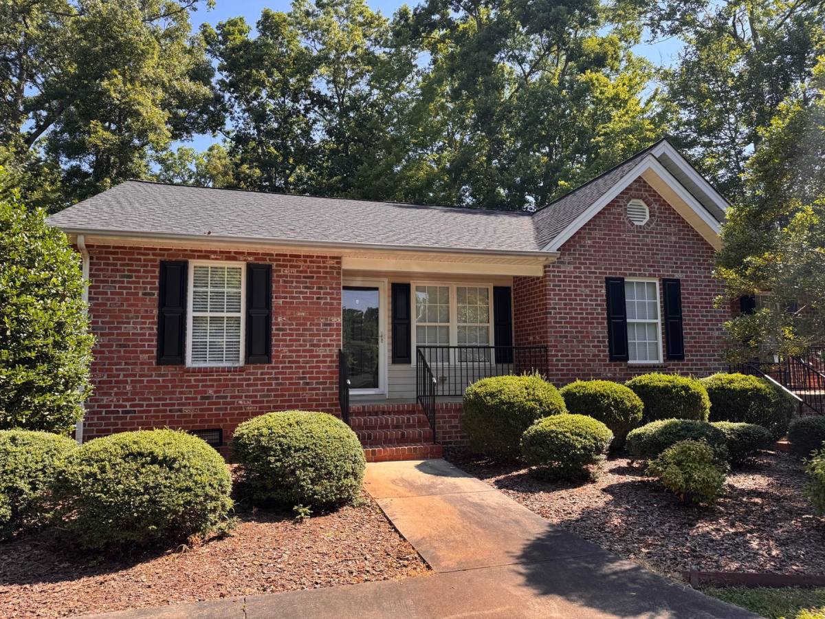 Apartment for rent at 1911 A&B Zoo Parkway, Asheboro, NC 27205