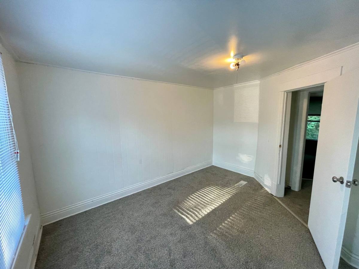House for rent at 1024 N 11th St, Springfield, IL 62702