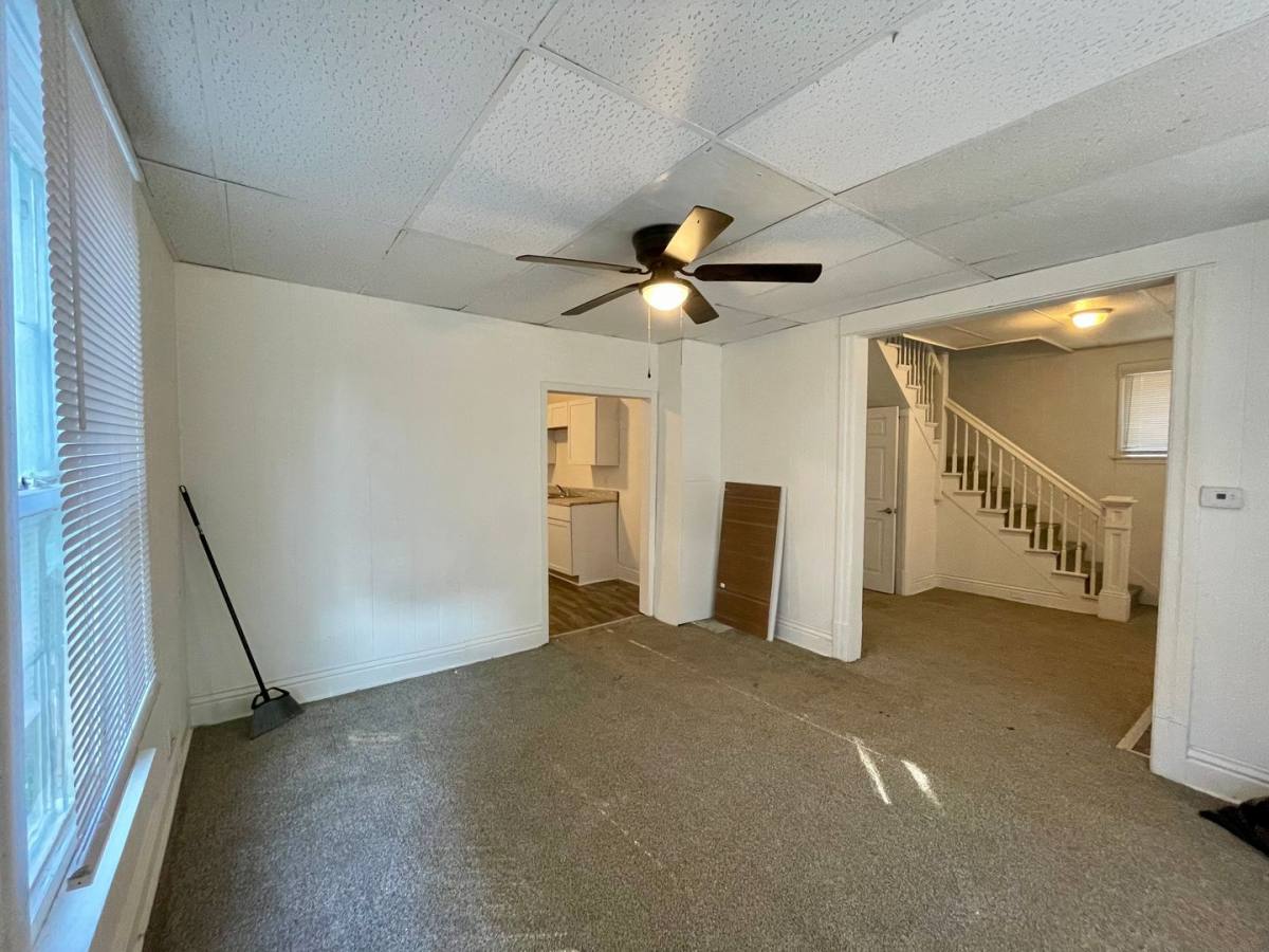 House for rent at 1024 N 11th St, Springfield, IL 62702