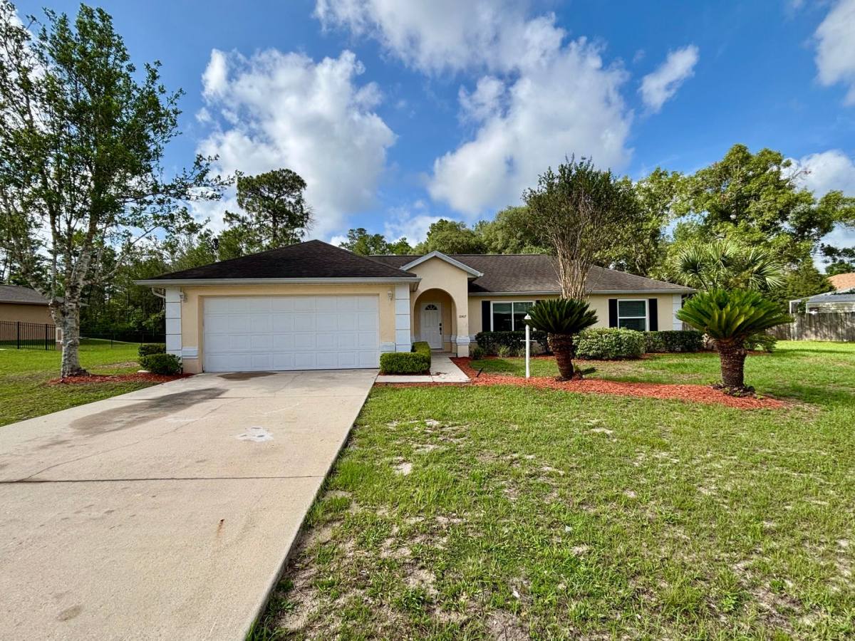 House for rent at 10417 SW 52nd Court, Ocala, FL 34476