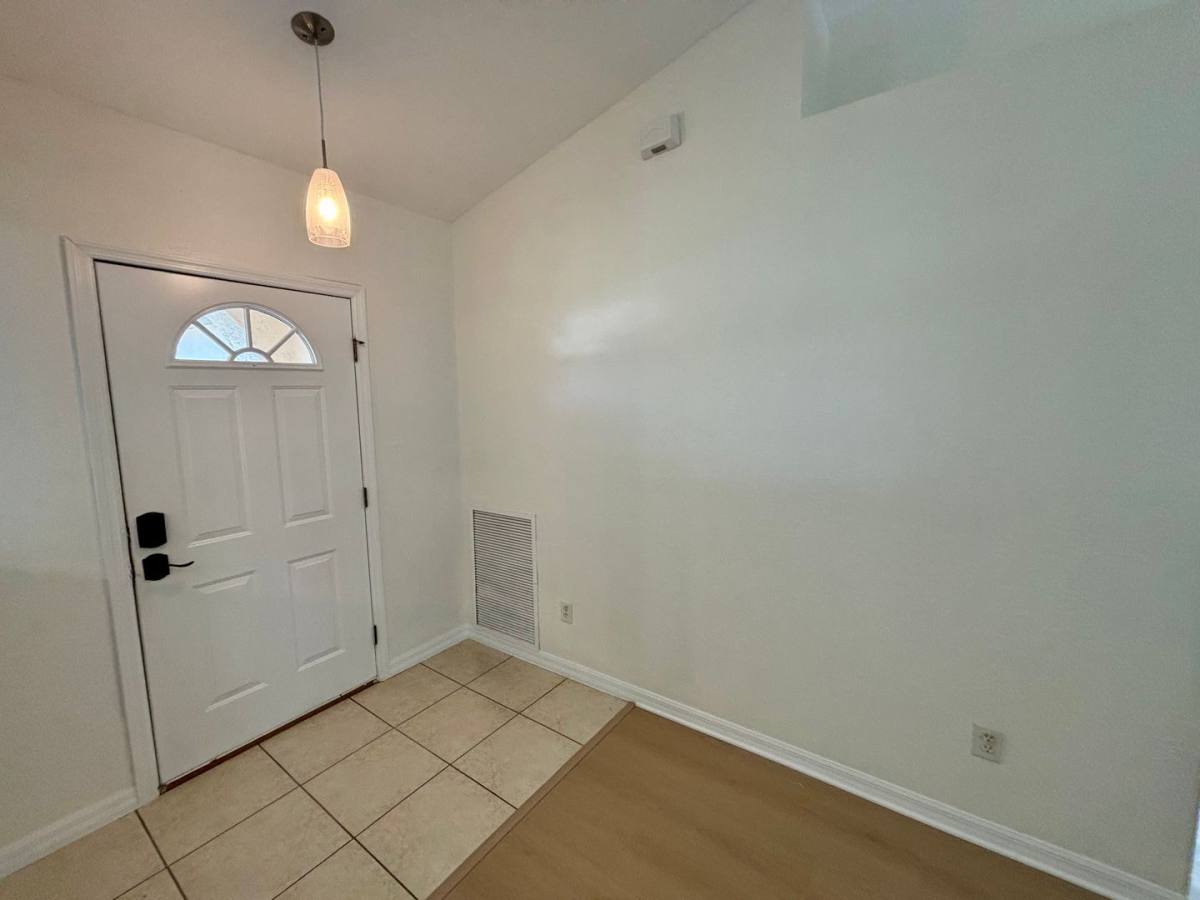 House for rent at 10417 SW 52nd Court, Ocala, FL 34476