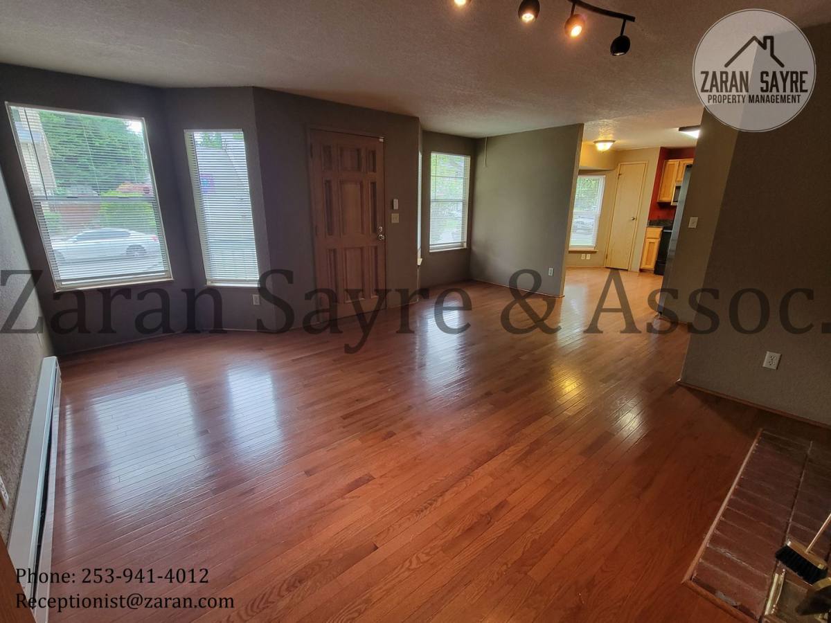 House for rent at 32231 14th Ave SW, Federal Way, WA 98023