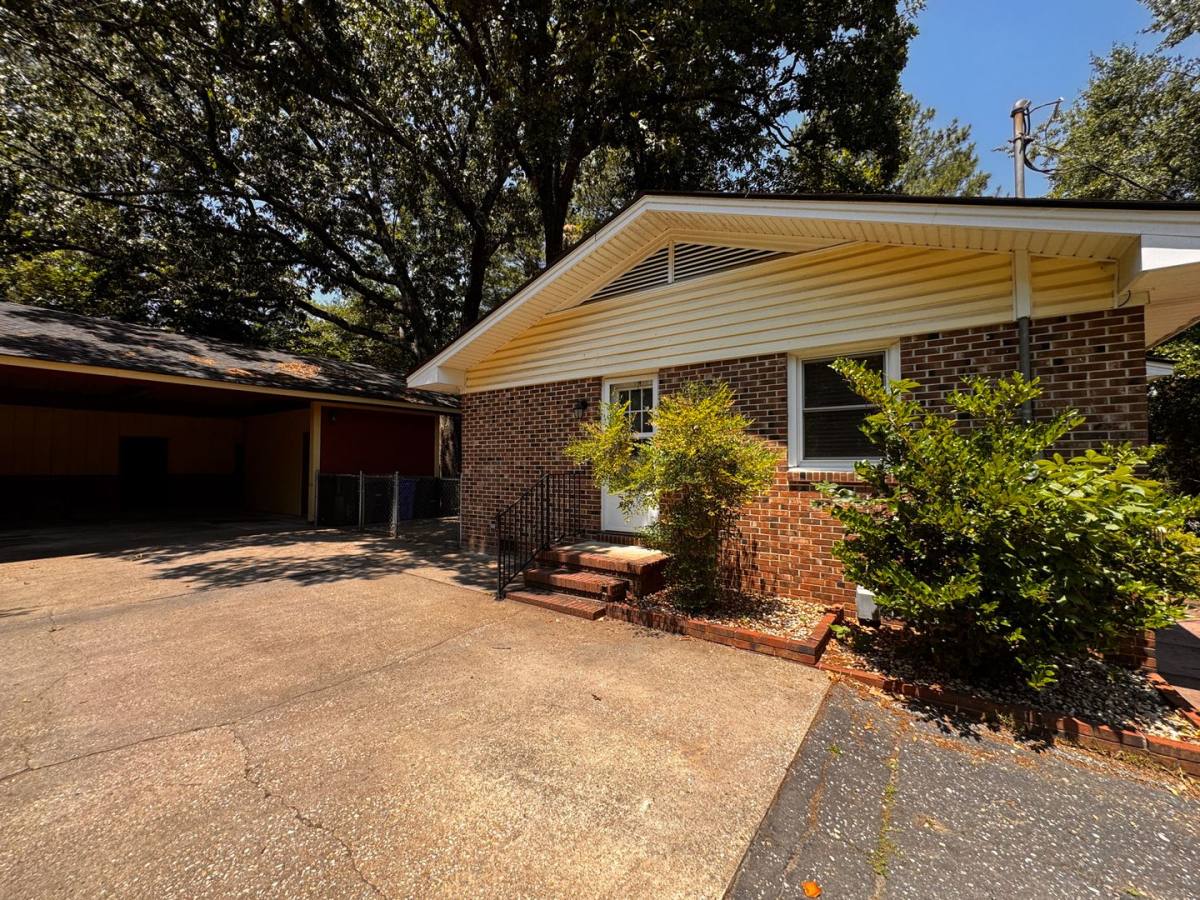 House for rent at 6309 Greyfield Court, Fayetteville, NC 28303