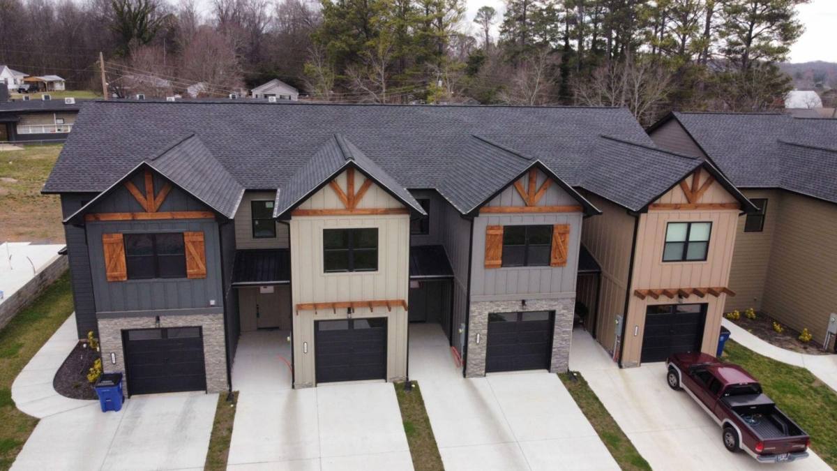 Townhouse for rent at 164 McNabb Dr NW, Cleveland, TN 37312