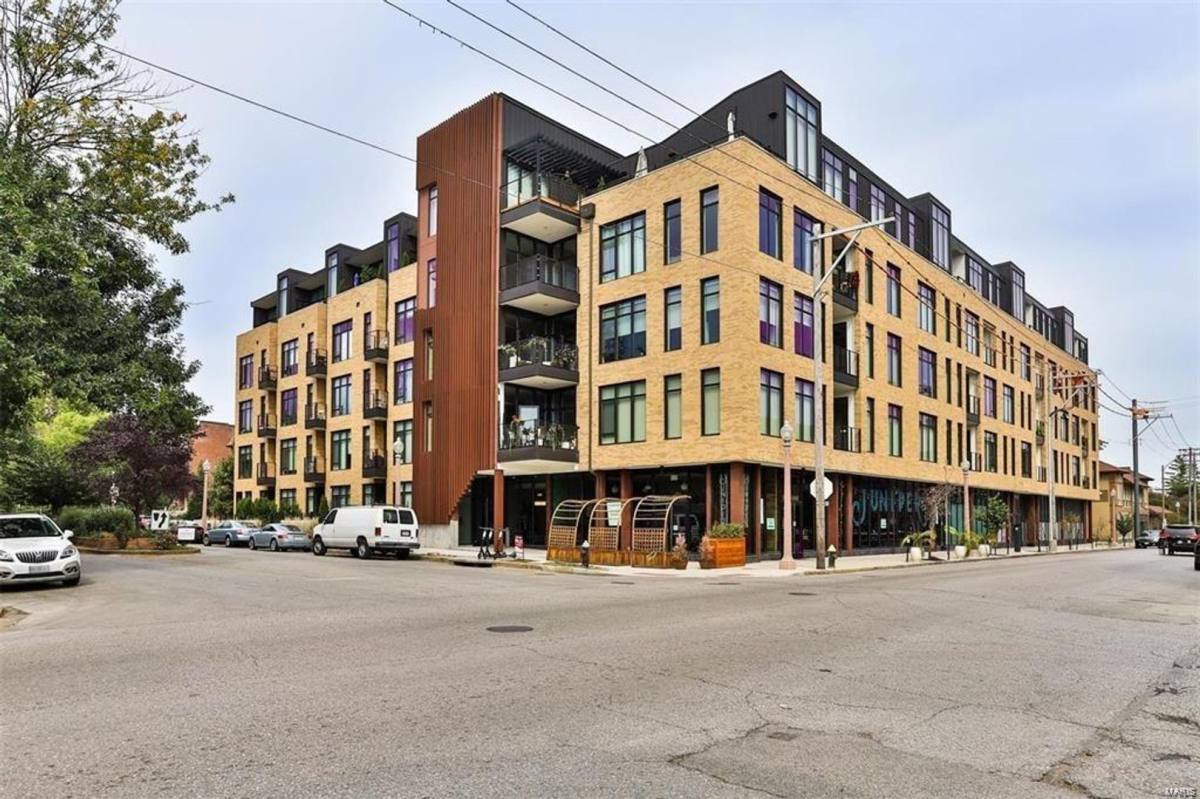 Condo for rent at 4101 Laclede Ave, Saint Louis, MO 63108