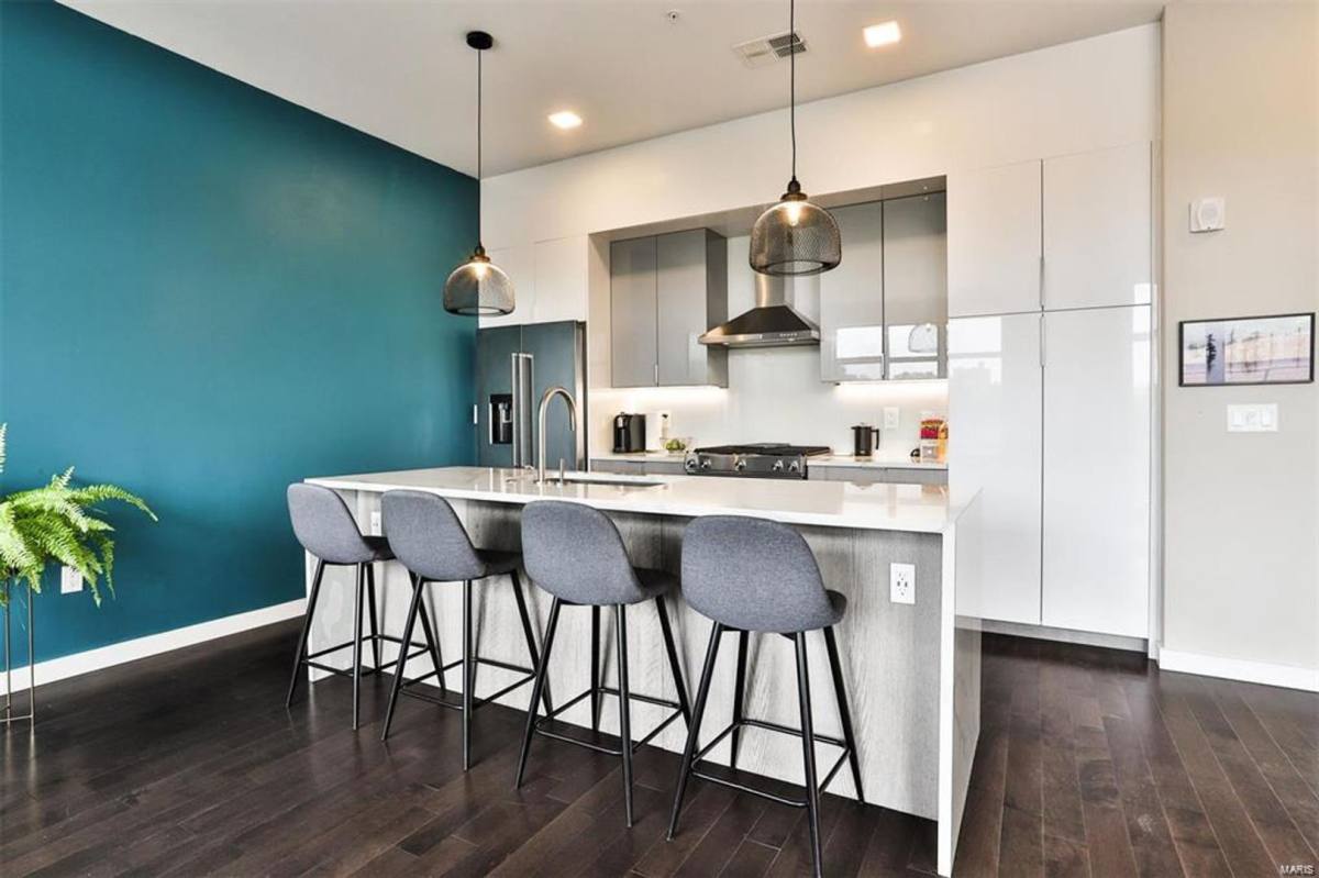 Condo for rent at 4101 Laclede Ave, Saint Louis, MO 63108