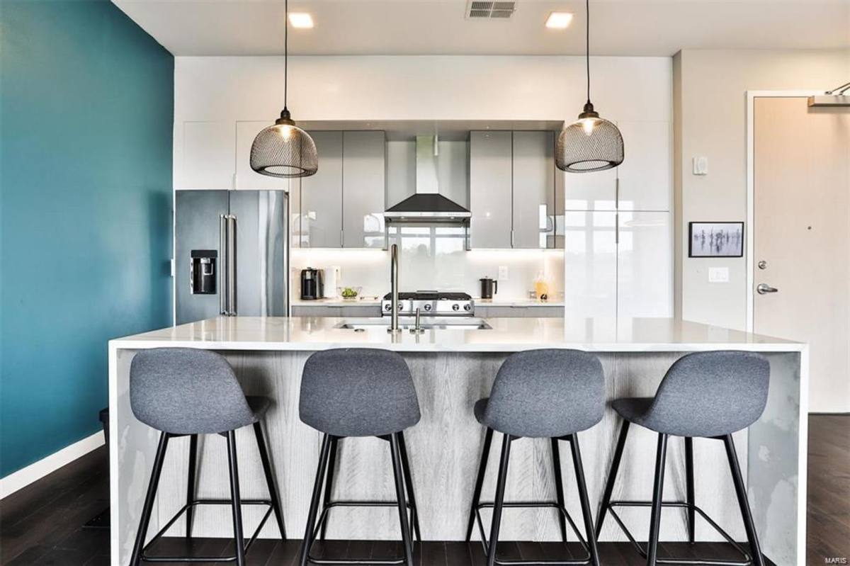 Condo for rent at 4101 Laclede Ave, Saint Louis, MO 63108
