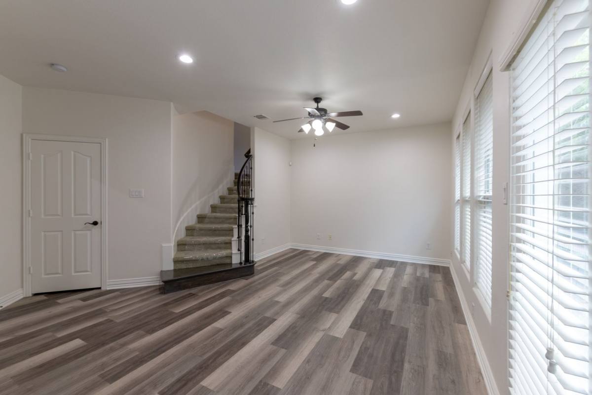 Townhouse for rent at 2645 Villa Di Lago, Grand Prairie, TX 75054