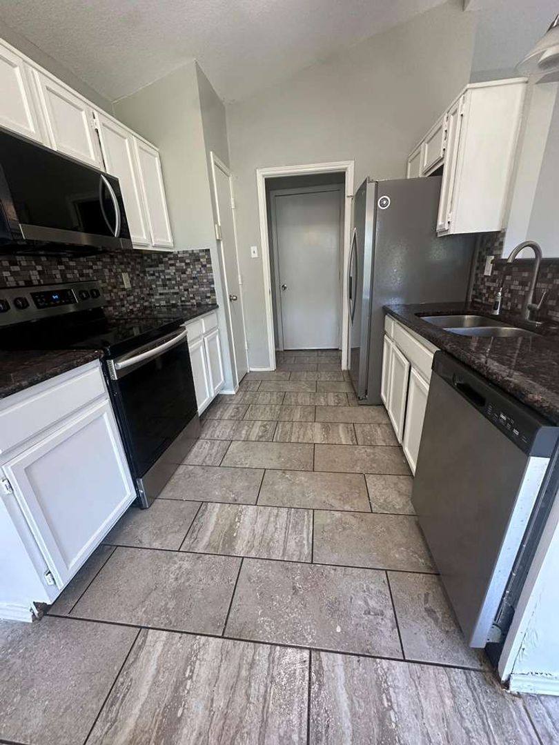 House for rent at 222 Lydia Circle, Irving, TX 75060